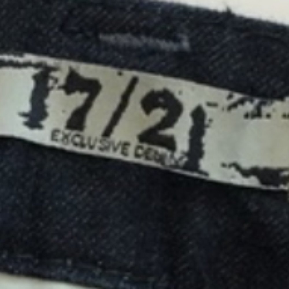 17/21 Exclusive Denim Skinny Jeans
